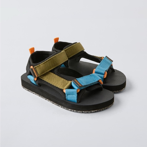 🌈 3 for $20 🌈 Colorful Kids' Sandals - Picture 6 of 8